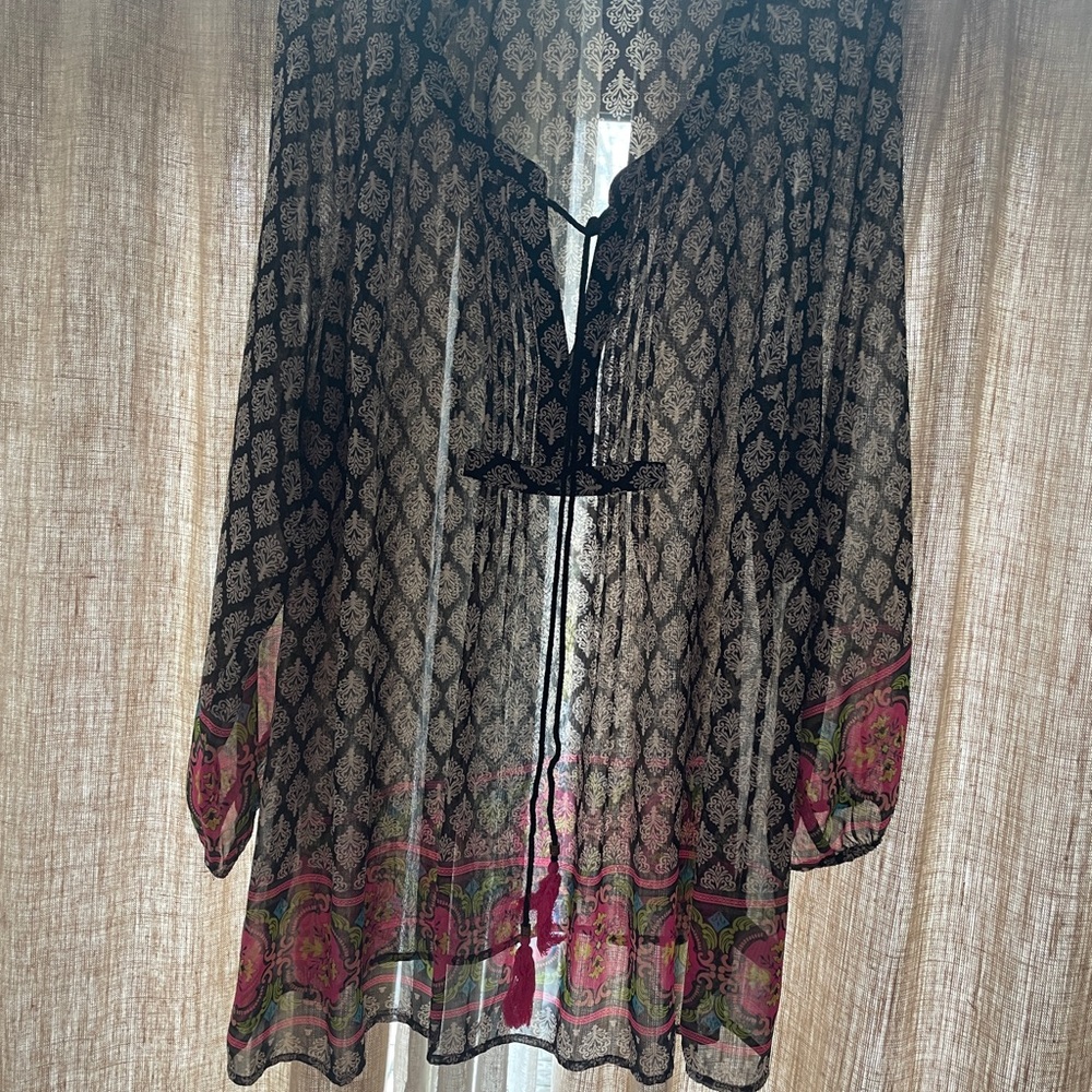 Daniel Rainn Black and Pink Patterned Tunic